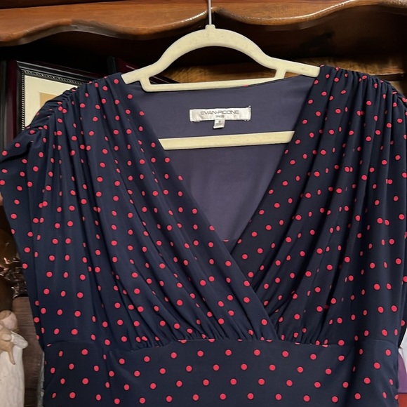 EVAN PICONE Navy Blue/Pink Polka Dot Sleeveless Midi Dress w/Rouching, Sz 8, GUC - Picture 4 of 10